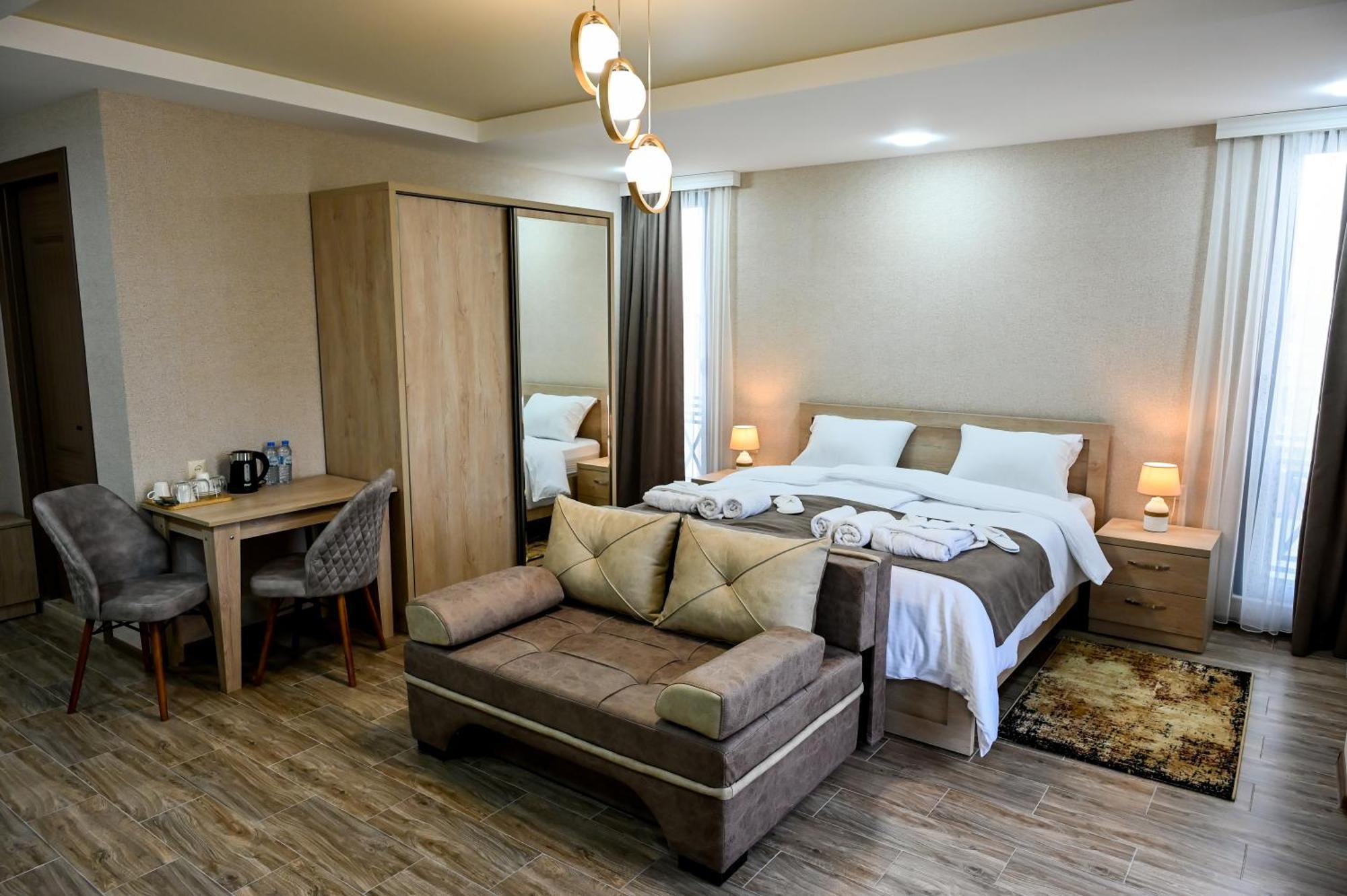 Hotel K124 Kutaisi Bagian luar foto