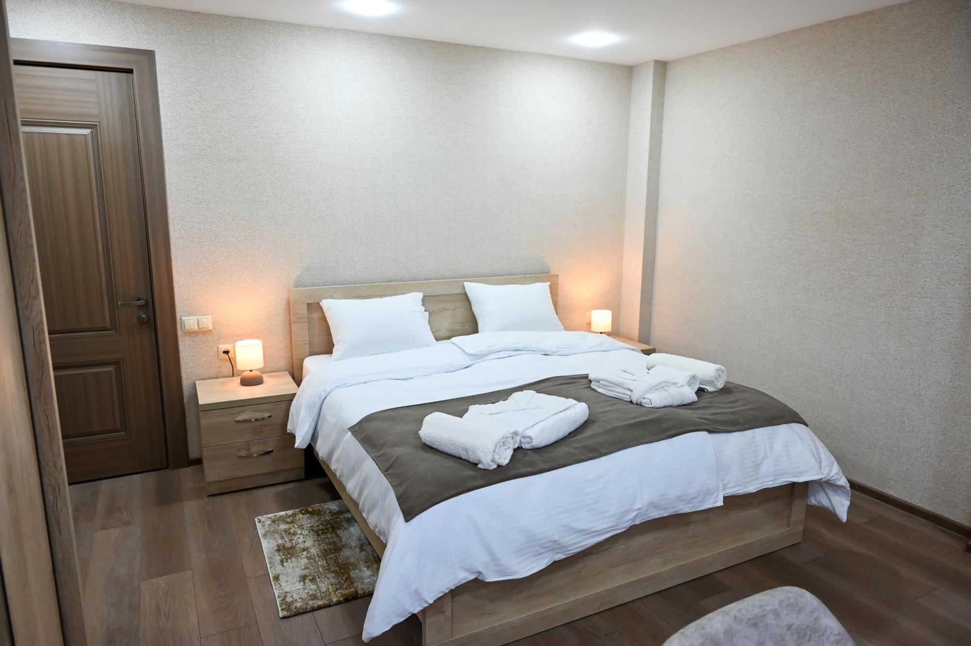 Hotel K124 Kutaisi Bagian luar foto