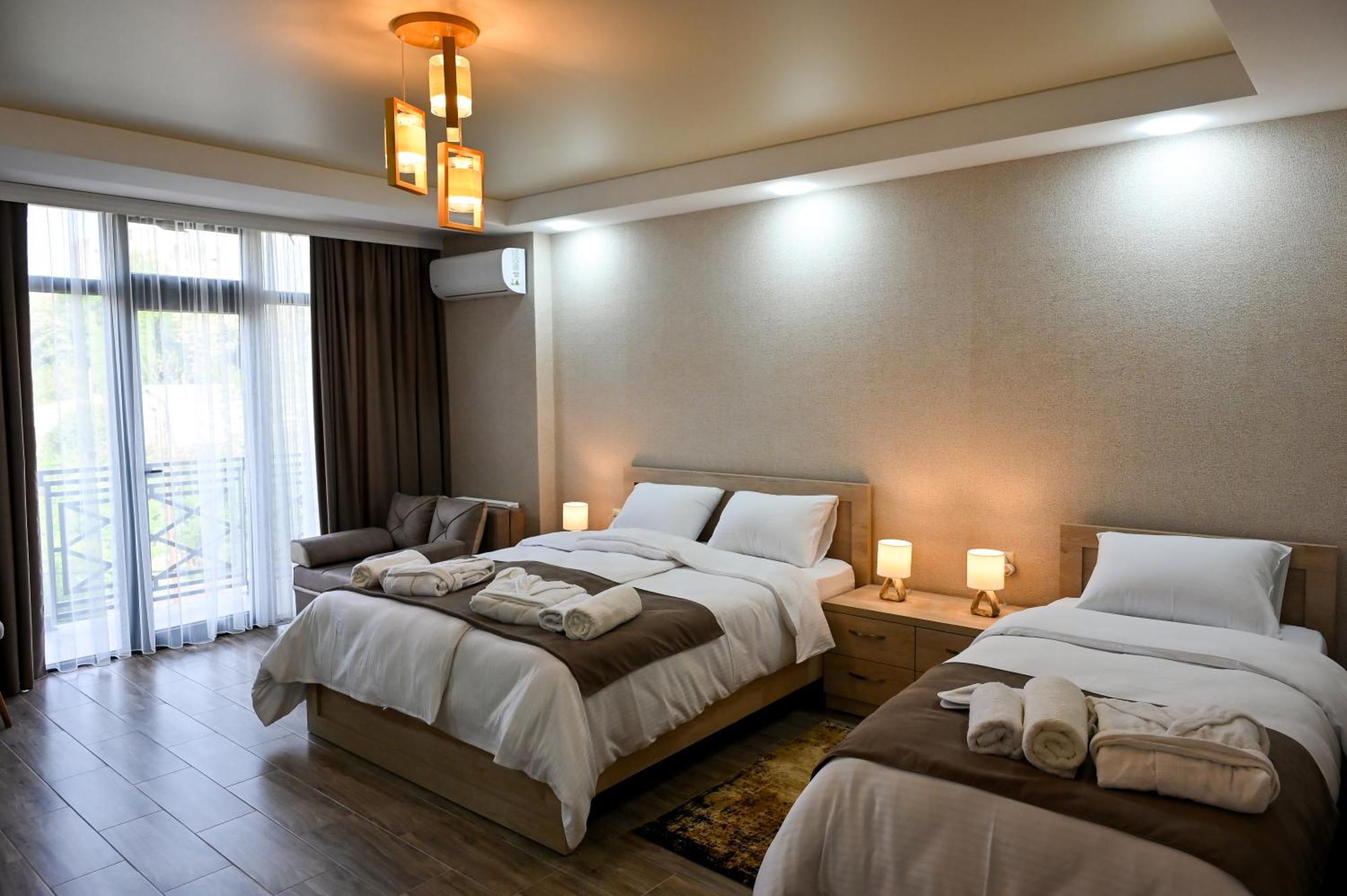Hotel K124 Kutaisi Bagian luar foto