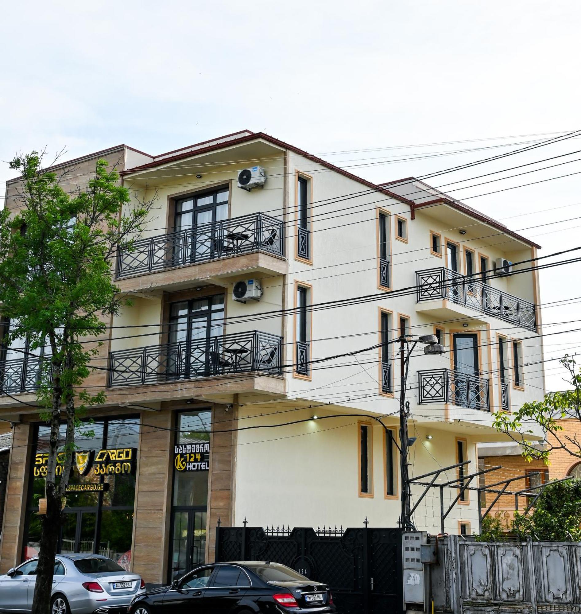 Hotel K124 Kutaisi Bagian luar foto